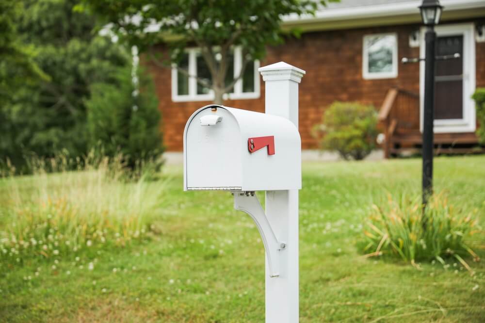 Mailbox installation meeting postal guidelines